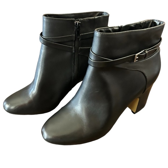 Bella Vita Diaz Bootie Size 11 Wide Width - Picture 6 of 11